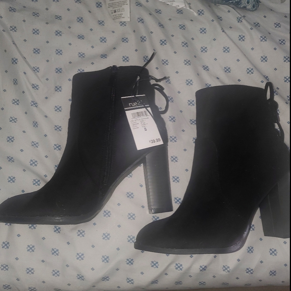 Brand new Rue 21 heeled booties! Never been worn !